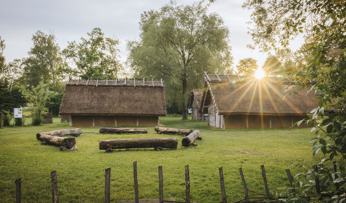 Impressionen aus unserem Steinzeitdorf