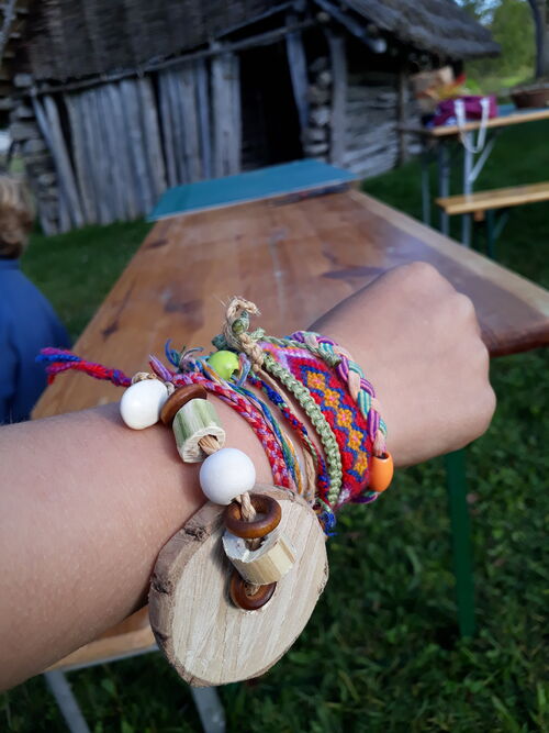 Wir präsentieren eure Steinzeitketten in unserer virtuellen Galerie!