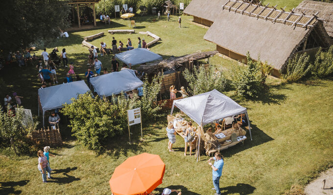 Impressionen aus unserem Steinzeitdorf